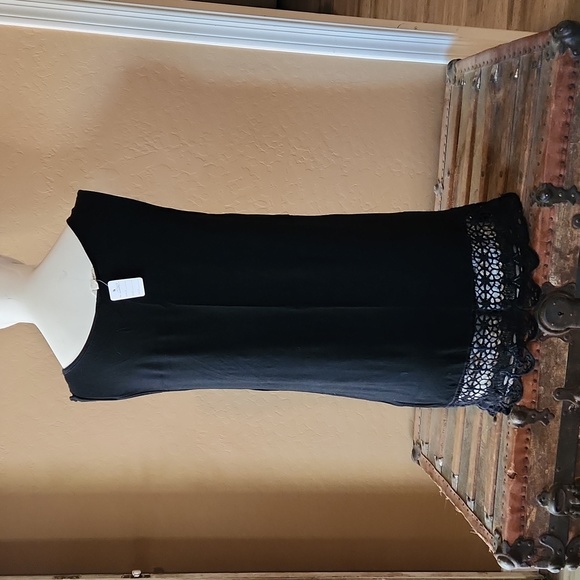 OPi Black Tank Shirt with Lace Botton (280) - Picture 2 of 6